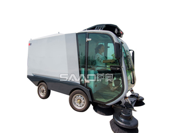 SAS-2100四轮纯吸式电动湿扫车